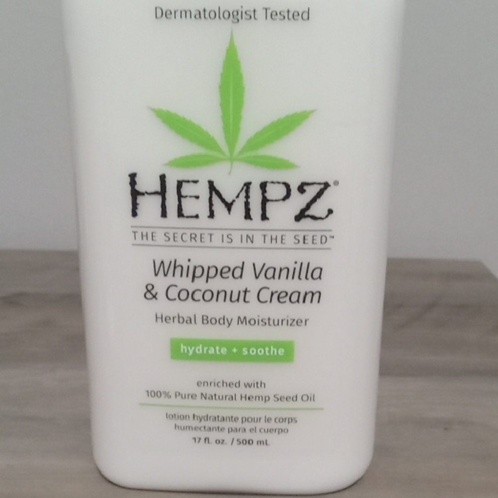 Hempz Whipped Vanilla & Coconut Cream Moisturizer - White & Green New